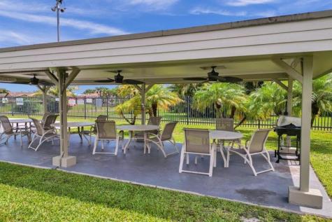 9516 NW 80th Court Tamarac FL 33321