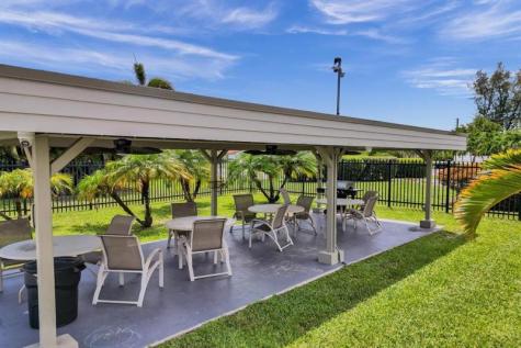 9516 NW 80th Court Tamarac FL 33321