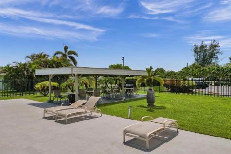 9516 NW 80th Court Tamarac FL 33321