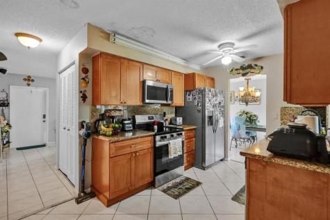 9516 NW 80th Court Tamarac FL 33321