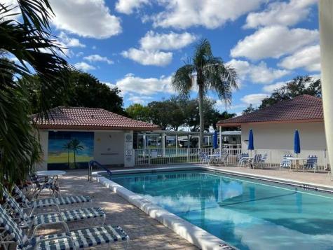 8204 South Street Boca Raton FL 33433