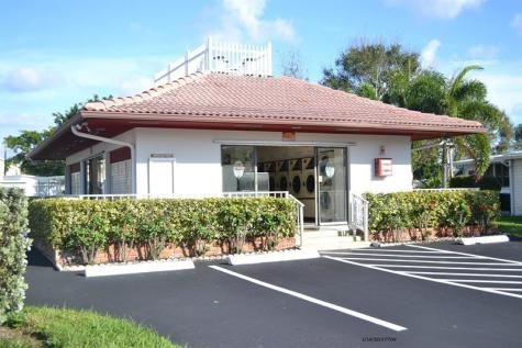 8204 South Street Boca Raton FL 33433
