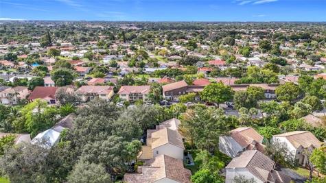 7657 Sanctuary Drive Coral Springs FL 33065