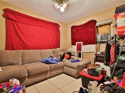 2540 SW 5th Street Fort Lauderdale FL 33312