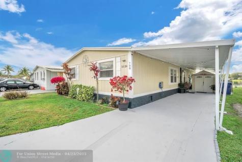 5520 NW 203rd Miami Gardens FL 33055