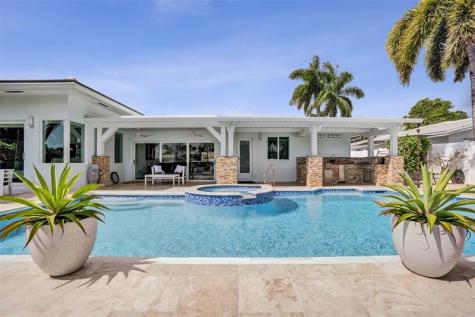 400 SE 5th Terrace Pompano Beach FL 33060