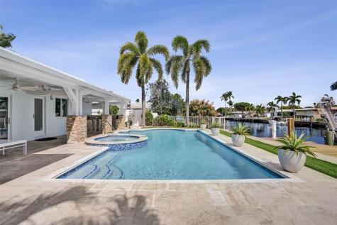 400 SE 5th Terrace Pompano Beach FL 33060