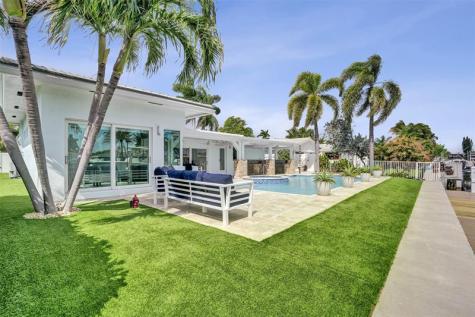 400 SE 5th Terrace Pompano Beach FL 33060