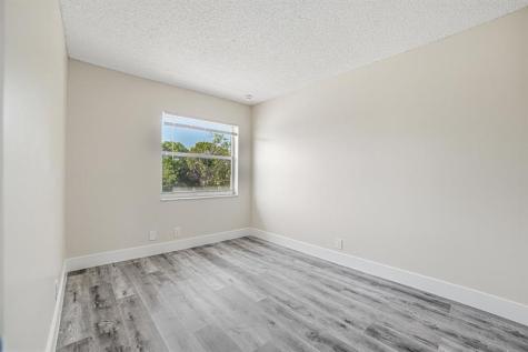 7903 SW 9th Street North Lauderdale FL 33068