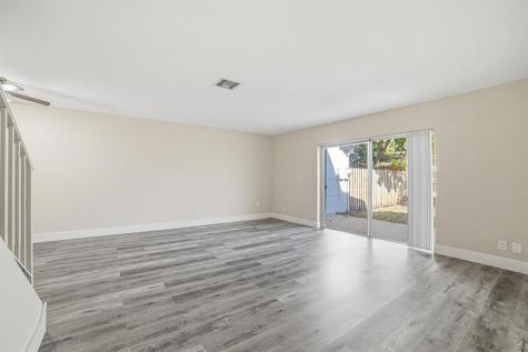 7903 SW 9th Street North Lauderdale FL 33068