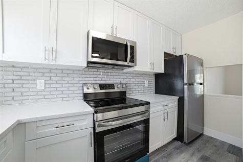 7903 SW 9th Street North Lauderdale FL 33068