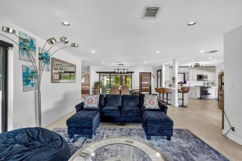2601 NE 8th Court Pompano Beach FL 33062