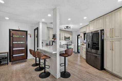 2601 NE 8th Court Pompano Beach FL 33062