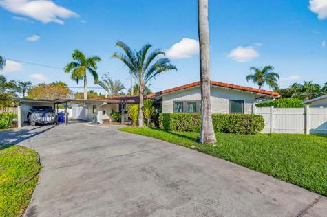 2601 NE 8th Court Pompano Beach FL 33062