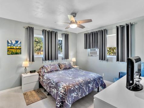 5180 SW 13th Street Plantation FL 33317