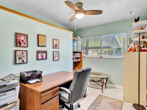 5180 SW 13th Street Plantation FL 33317