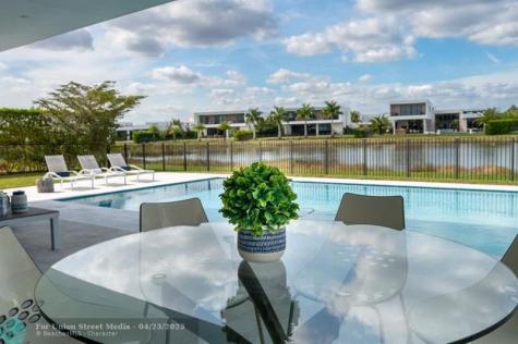 16553 Botaniko Drive Weston FL 33326