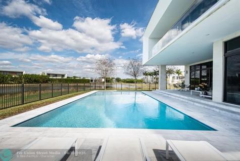 16553 Botaniko Drive Weston FL 33326
