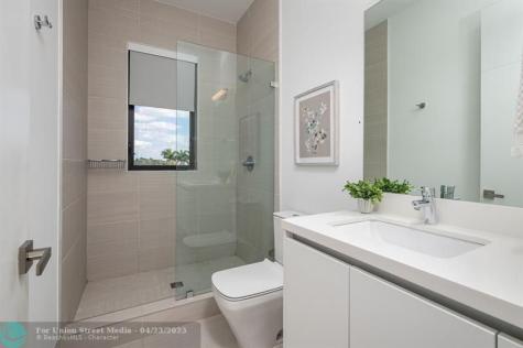 16553 Botaniko Drive Weston FL 33326