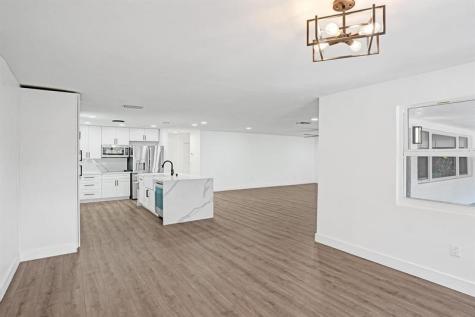 216 Bayberry Drive Plantation FL 33317