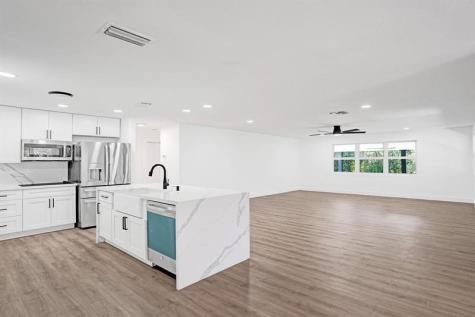 216 Bayberry Drive Plantation FL 33317