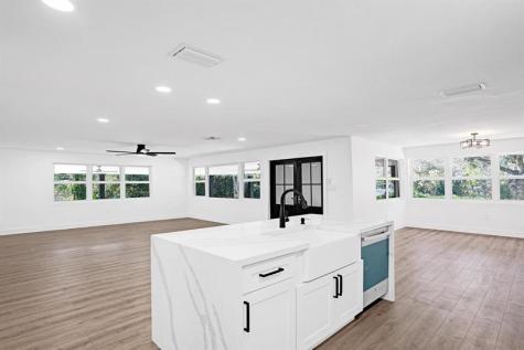 216 Bayberry Drive Plantation FL 33317