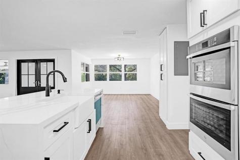 216 Bayberry Drive Plantation FL 33317