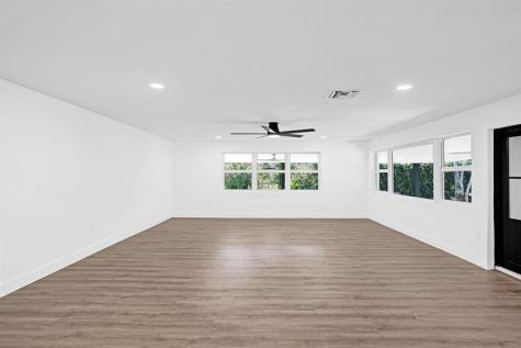 216 Bayberry Drive Plantation FL 33317