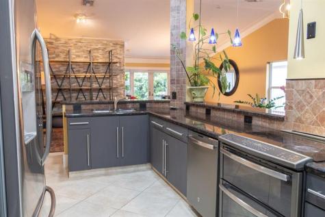 12555 SW 7th Place Davie FL 33325