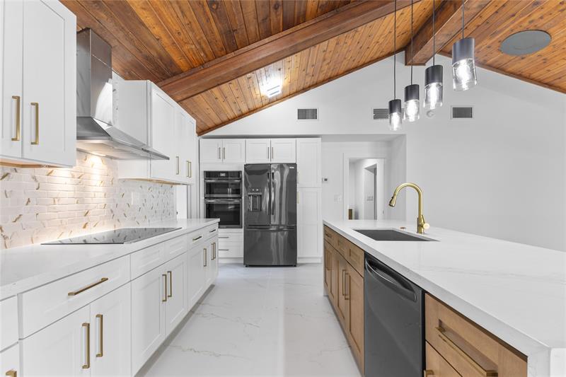4701 NW 1st Place Deerfield Beach FL 33442