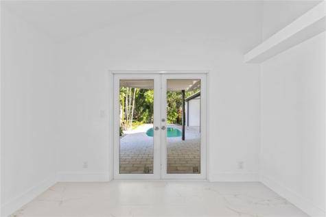 4701 NW 1st Place Deerfield Beach FL 33442