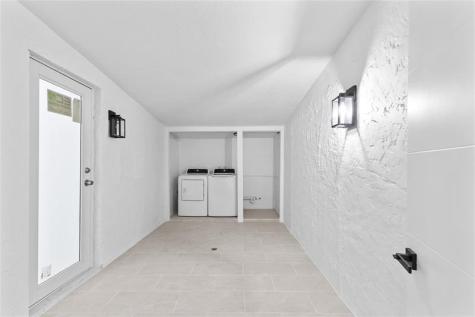 4701 NW 1st Place Deerfield Beach FL 33442
