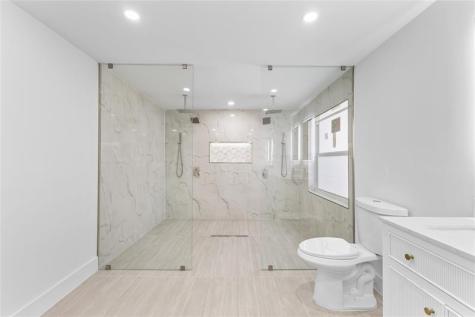 4701 NW 1st Place Deerfield Beach FL 33442