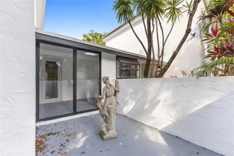 4701 NW 1st Place Deerfield Beach FL 33442