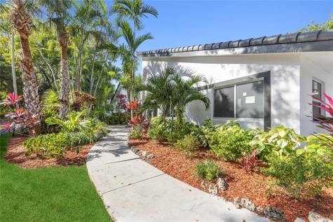 4701 NW 1st Place Deerfield Beach FL 33442