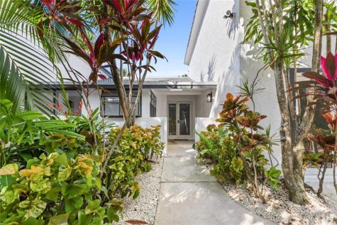 4701 NW 1st Place Deerfield Beach FL 33442