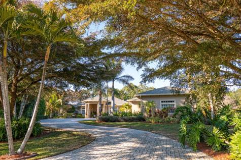 2490 NW Lakeridge Drive Palm City FL 34990
