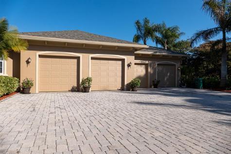 2490 NW Lakeridge Drive Palm City FL 34990
