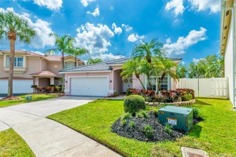 98 Gables Boulevard Weston FL 33326