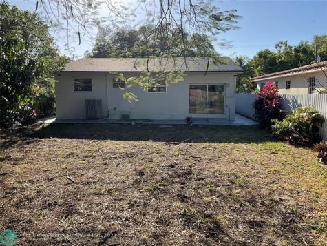 3221 NW 11th Court Miami FL 33127