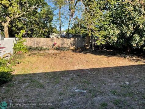3221 NW 11th Court Miami FL 33127