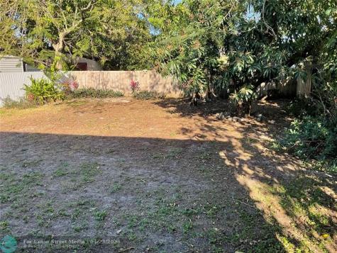3221 NW 11th Court Miami FL 33127
