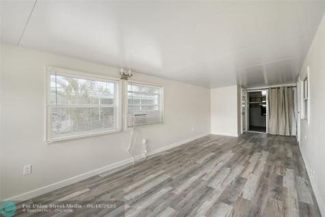 7897 SE Swan Avenue Hobe Sound FL 33455