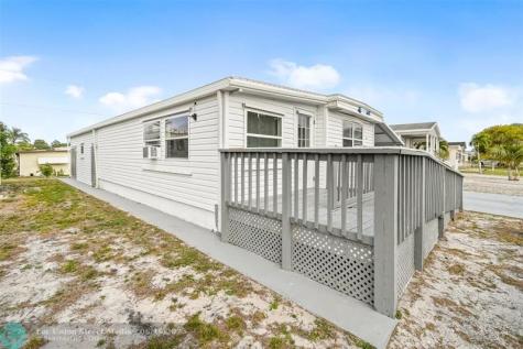 7897 SE Swan Avenue Hobe Sound FL 33455