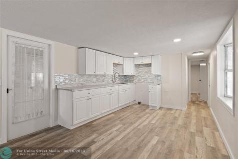7897 SE Swan Avenue Hobe Sound FL 33455