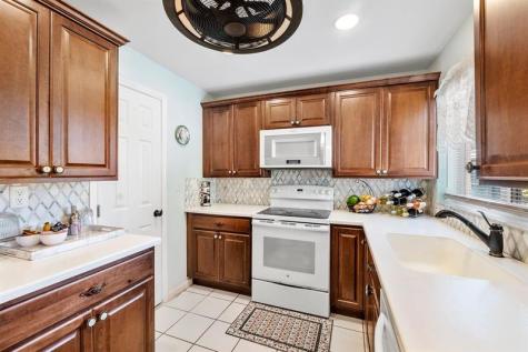 410 SW Natura Avenue Deerfield Beach FL 33441