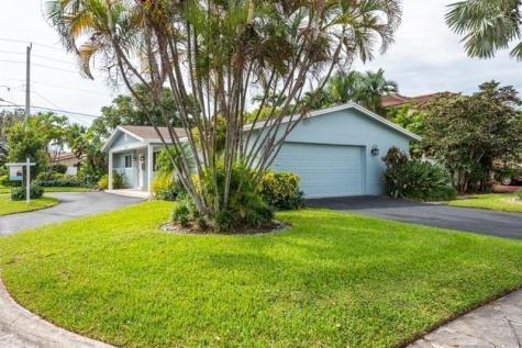 818 N 12th Avenue Hollywood FL 33019