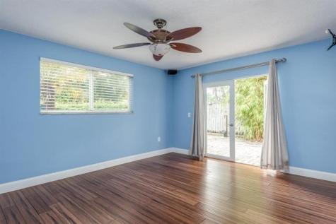 818 N 12th Avenue Hollywood FL 33019