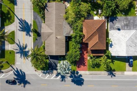 818 N 12th Avenue Hollywood FL 33019