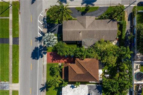 818 N 12th Avenue Hollywood FL 33019